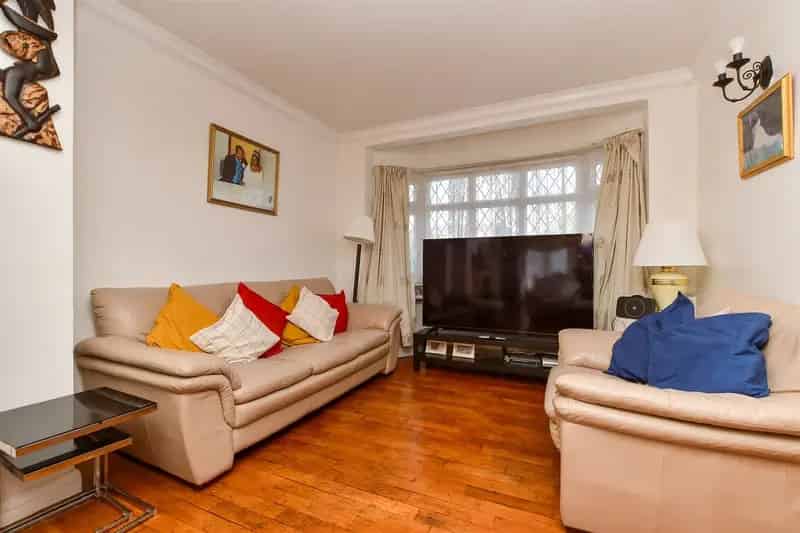 4 Bedroom Terraced House for Sale in Lower Morden