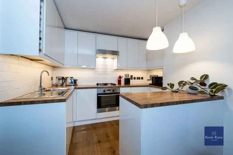 2 Bedroom Flat for Sale in London SE1