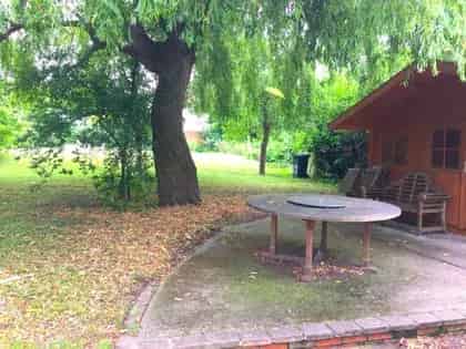 1 Room Studio Flat 42m² Hendon Central London All Bills Included