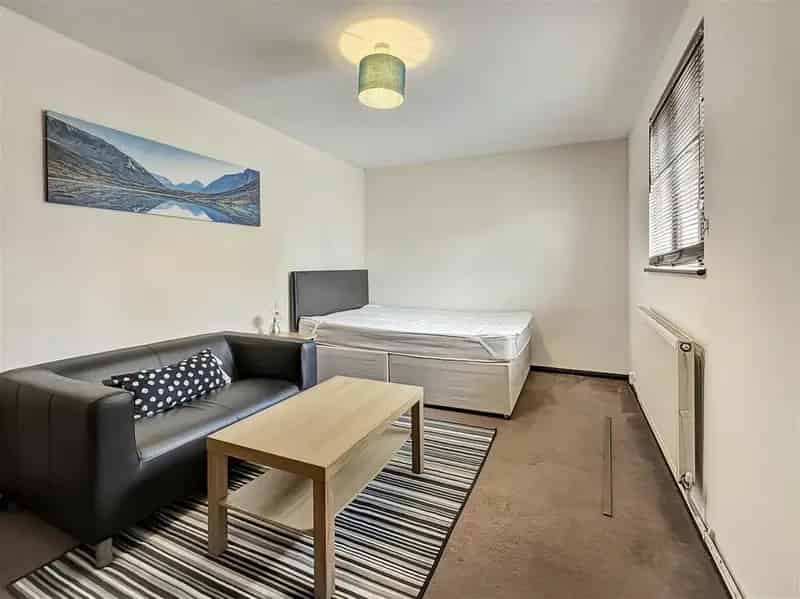 1 Bedroom House Share to Rent