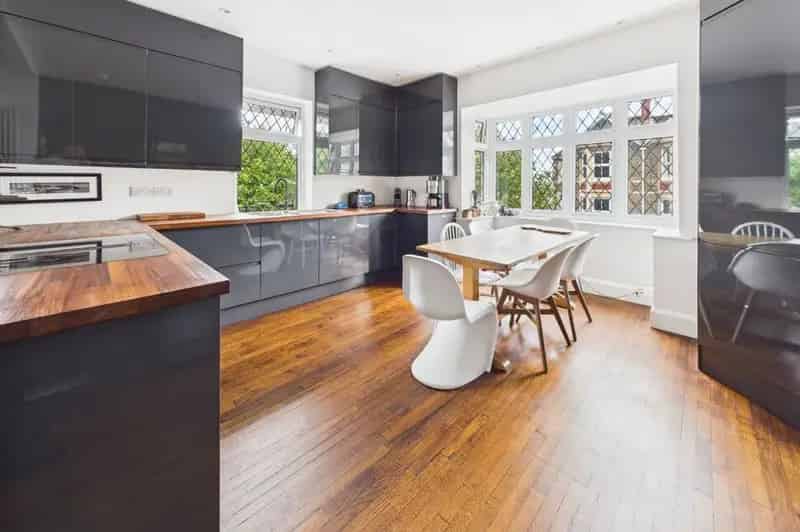 3 Bedroom Detached House for Sale Clevedon