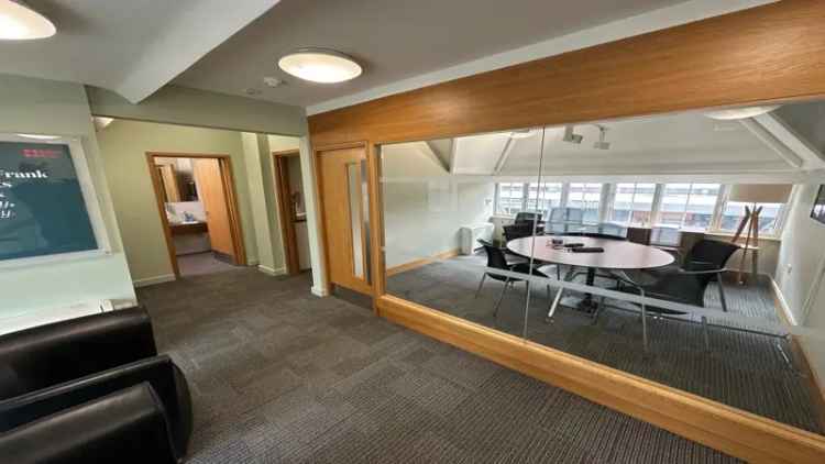 Beaconsfield Shop to Let - 296-1744 sq ft - 75% Rates Discount