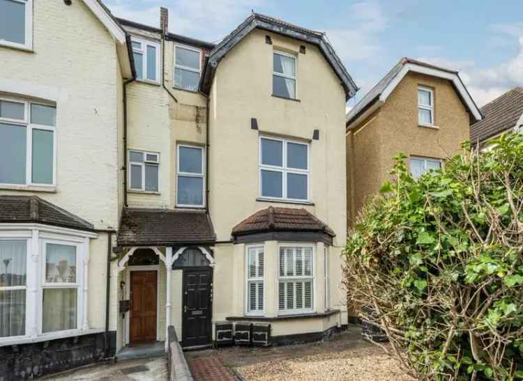Two Bedroom Apartment near Wimbledon Broadway