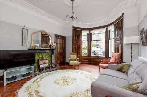 Charming End Terrace Family Home Near Amenities and Schools