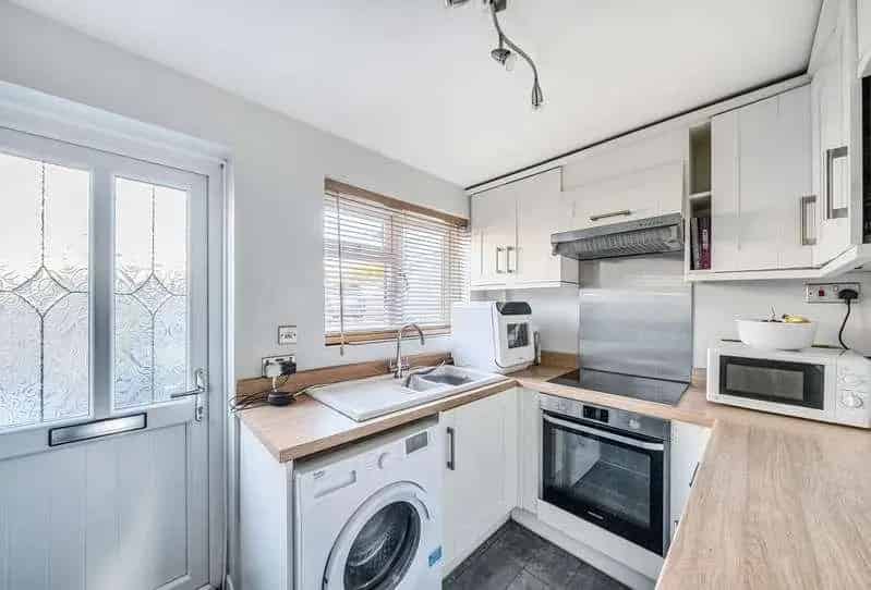 2 Bed House for Sale