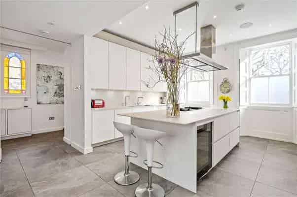 Beautifully Refurbished 5-Floor House London Turnkey Property