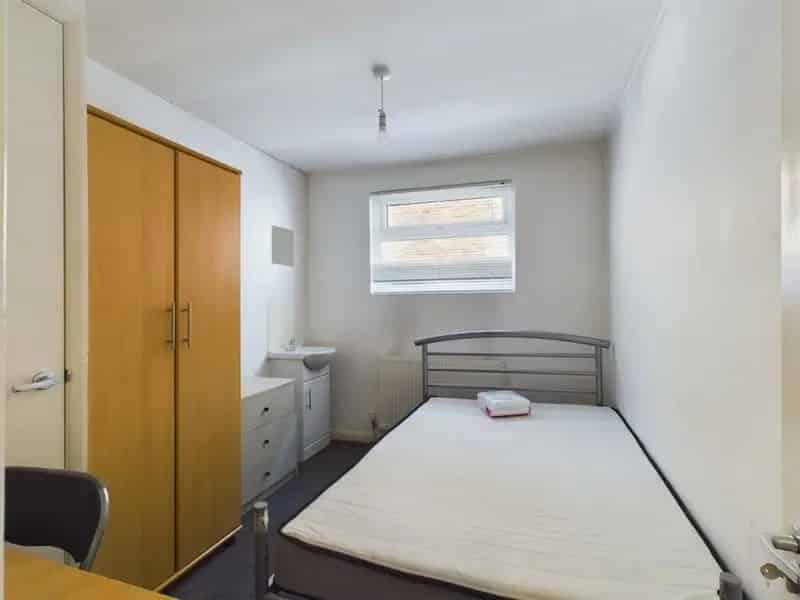 5 Bedroom HMO House for Sale - Excellent Investment Opportunity
