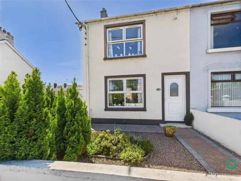 2 Bed End Terrace Home Ballymena - Garage - Great Amenities