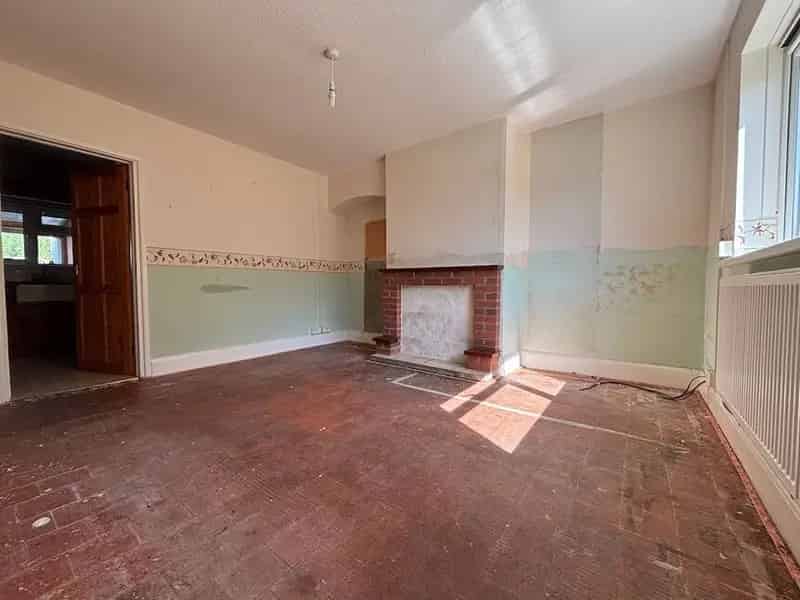 3 bedroom End Terrace House for sale, Offenham, Worcestershire, WR11