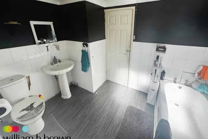 Two Bedroom Maisonette Beach Mews Zero Deposit Available