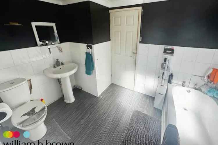 Two Bedroom Maisonette Beach Mews Zero Deposit Available