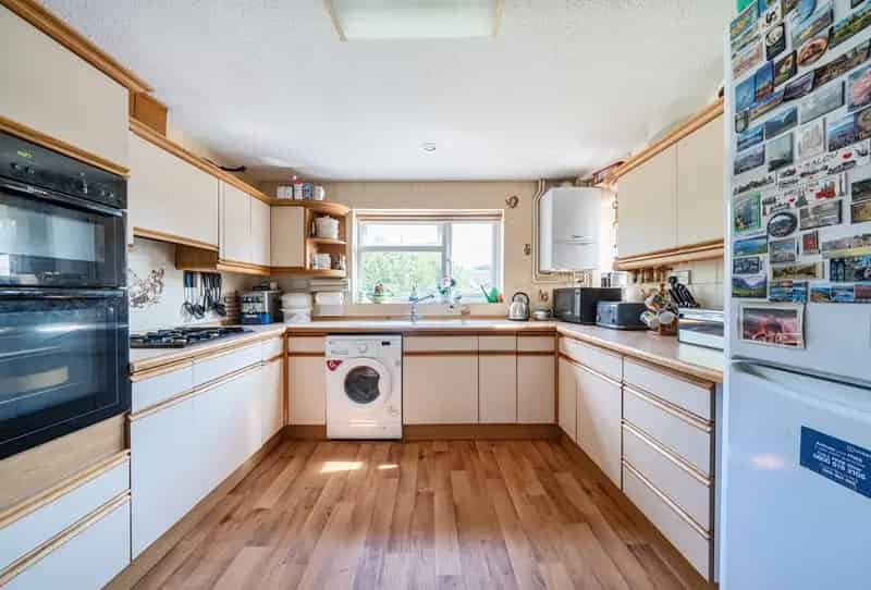 3 Bedroom Semi-Detached House for Sale in Stroud
