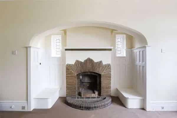 Spacious Conversion Apartment with Annexe and Garden