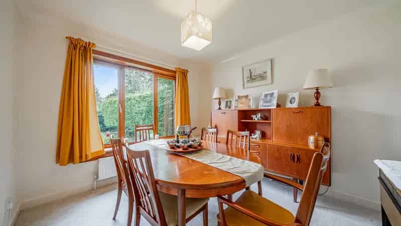 4 Bedroom Family Home Newton Mearns