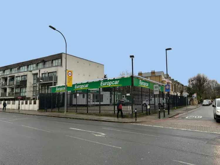 Secure Yard with Gated Access A20 High Road Manor Park