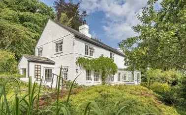 Tamar Valley Cottage 5.28 Acres Secluded Gardens Four Bedrooms