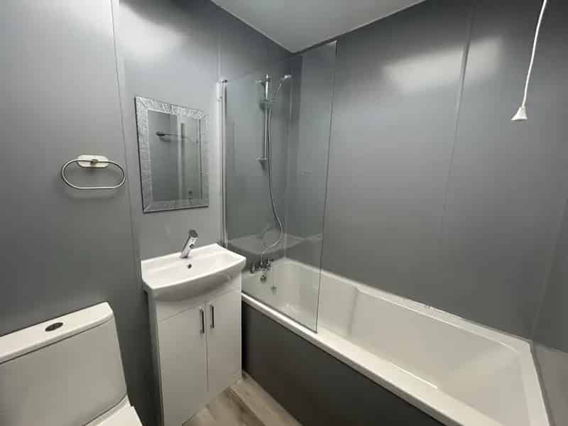 Flat For Rent , Landcross Drive, Northampton, England