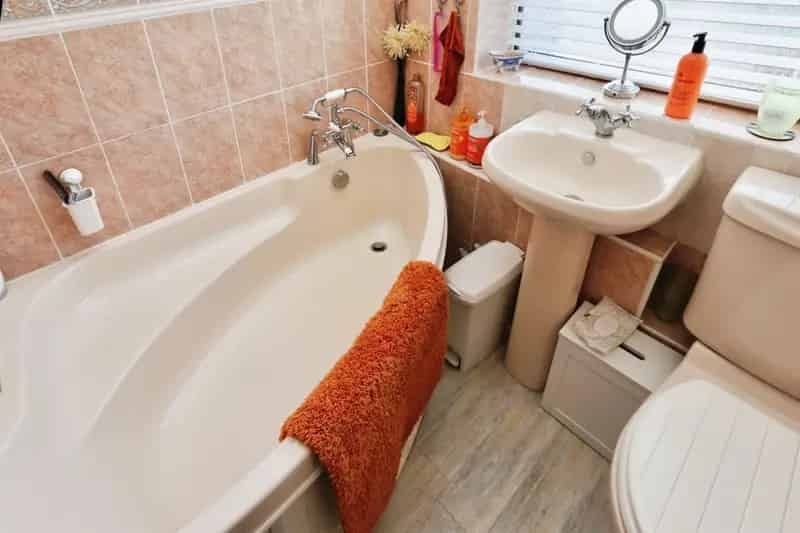 Two Bedroom Home in Elson with Garden and Parking