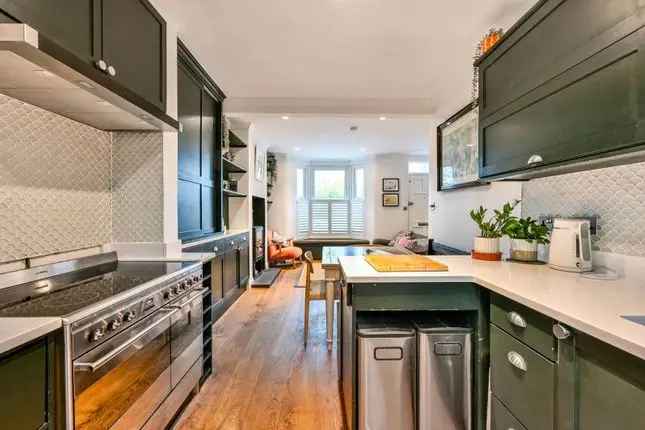 End terrace house to rent in Eastway, Hackney, London E9