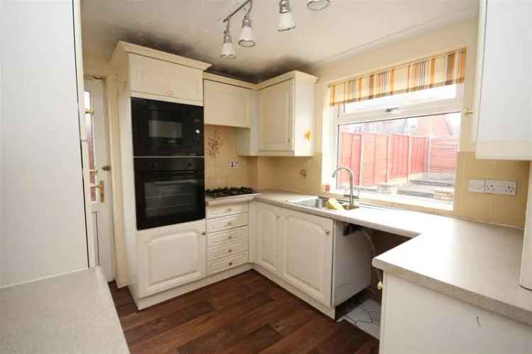 3 bedroom semi-detached house to rent