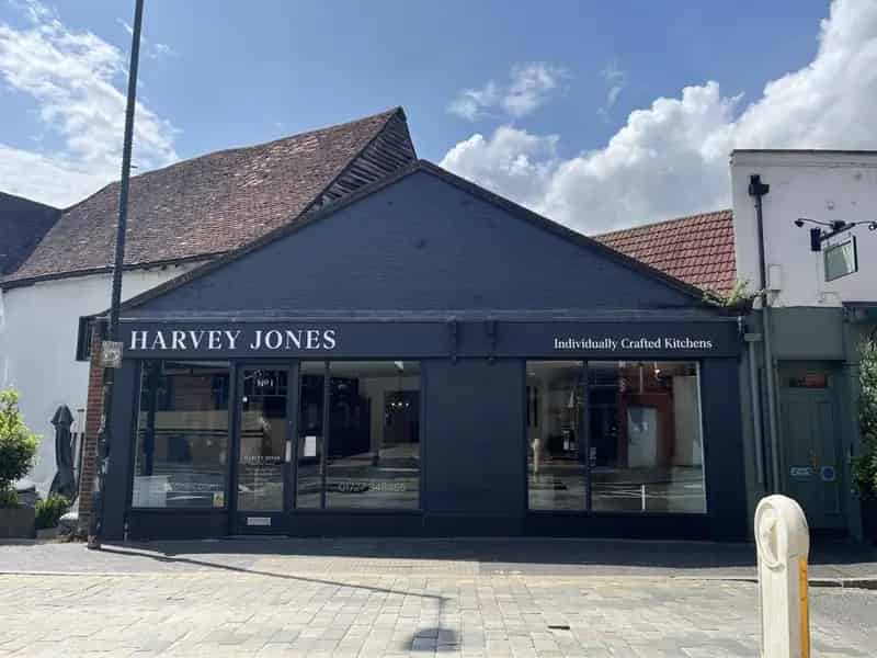 Retail Unit For Sale: Ground Floor Sales Area, Rear Store and WC