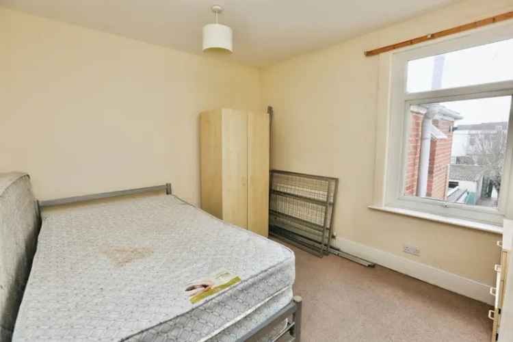 Five-Bedroom HMO Eastleigh Tenants In Situ Investment Opportunity