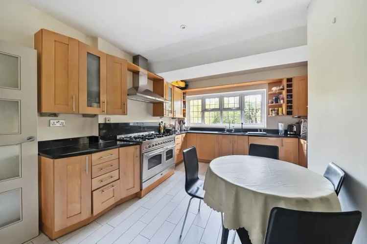 4 Bedroom Semi-Detached House to Rent Hampstead Garden Suburb