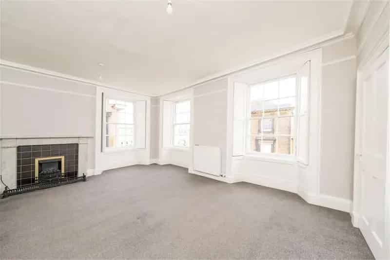 3 Bed Townhouse Kelso Town Centre Period Features 2 Bathrooms