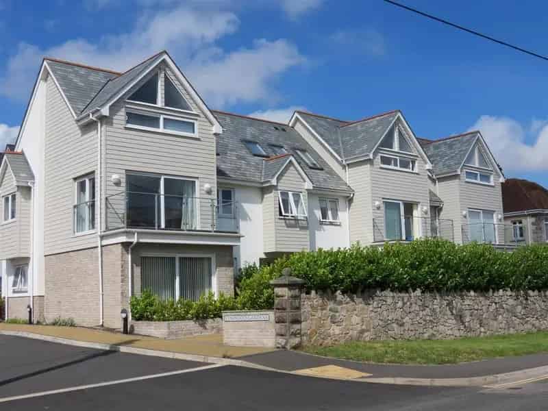2 Bedroom Apartment for Sale St Austell Town Centre