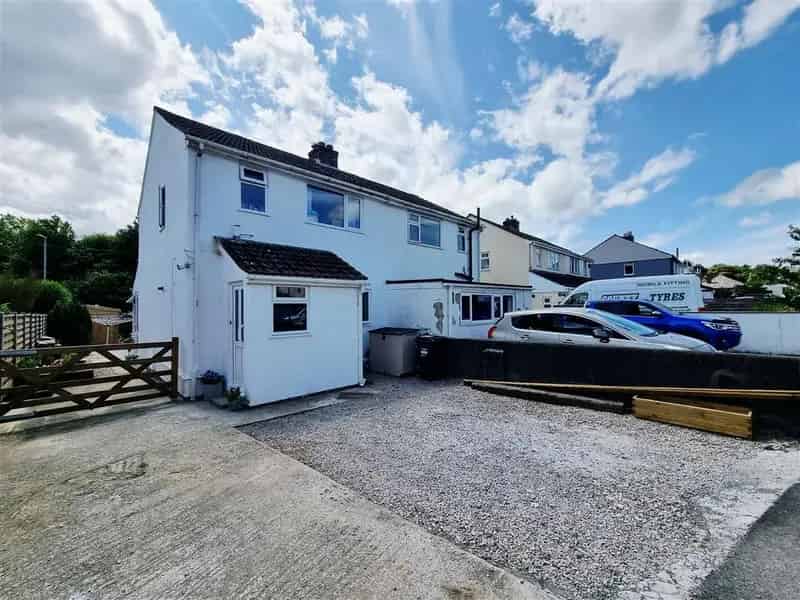 3 Bedroom House for Sale