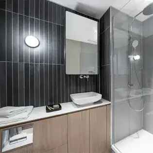 1 Room Flat 62m Manchester Wifi Gym Parking Pet Friendly No Deposit