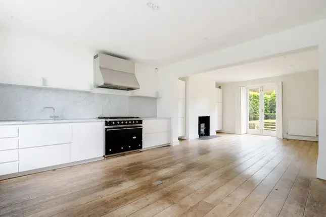 Semi-detached house to rent in Northampton Park, London N1