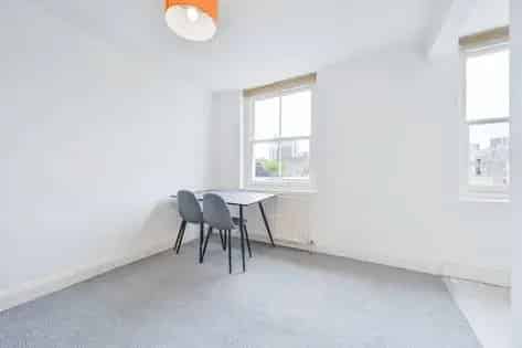 1 Bedroom Flat 83 m² Marylebone London