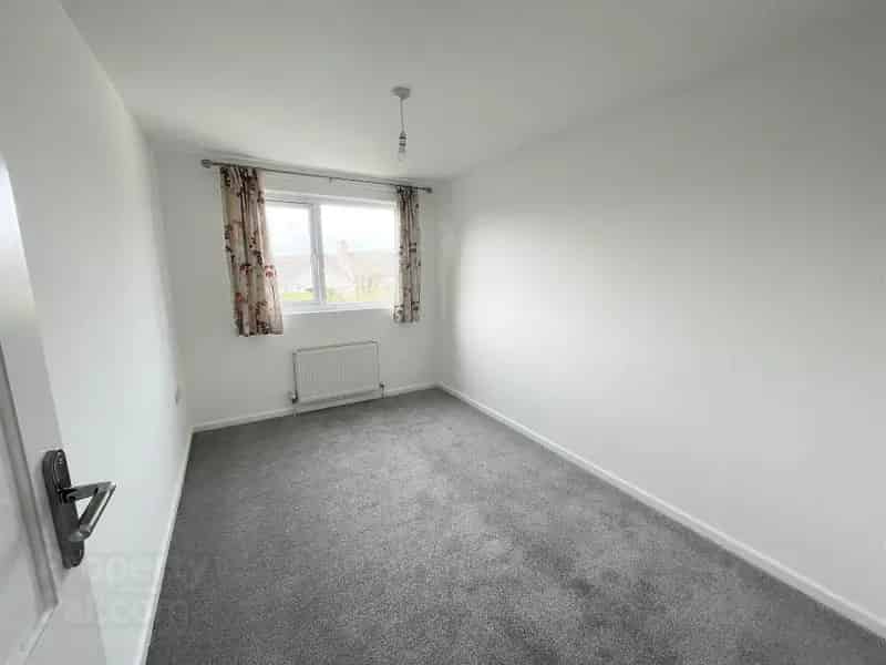 Spacious 2 Bed Terrace House Newtownards Town Centre