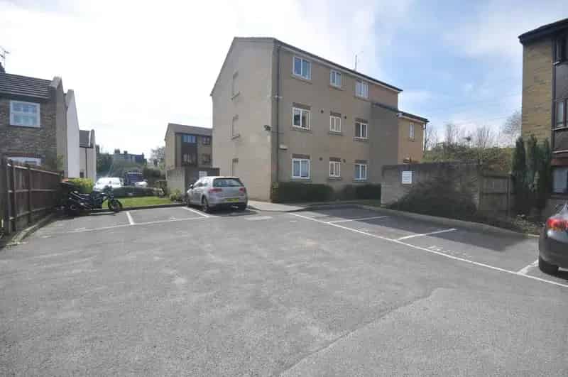 2 Bedroom Flat to Rent