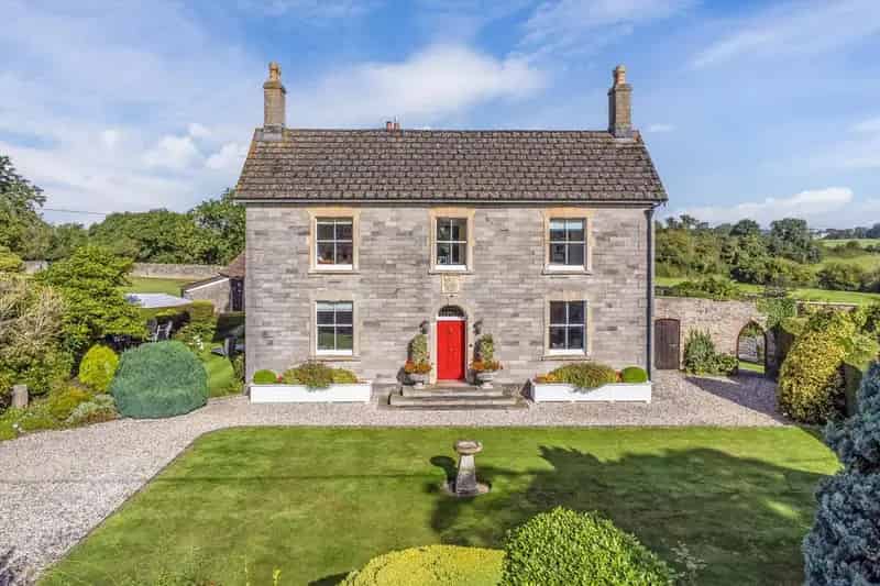 7 Bedroom Detached House For Sale