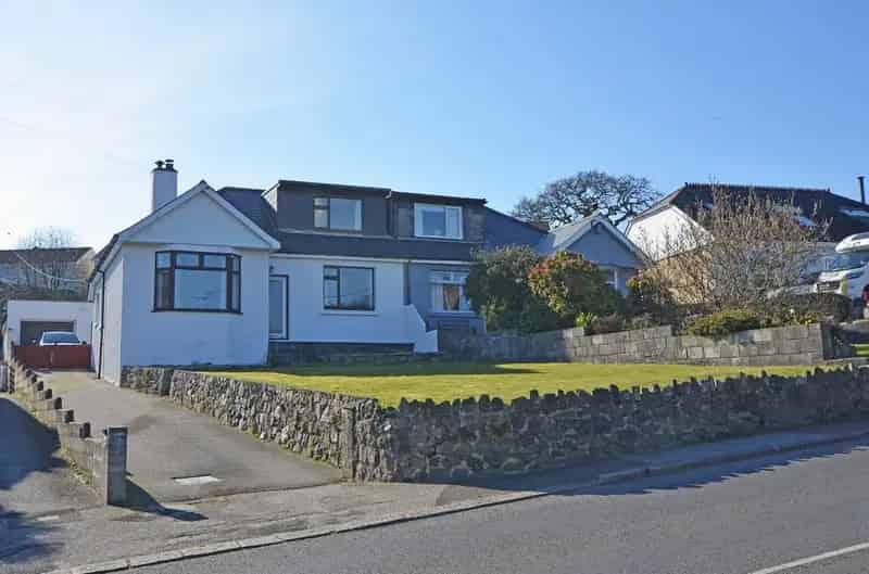 3 Bedroom Semi Detached Bungalow For Sale