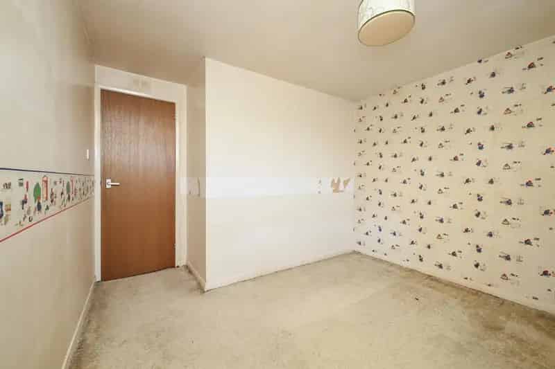 4 Bedroom Detached House for Sale in Baberton Edinburgh