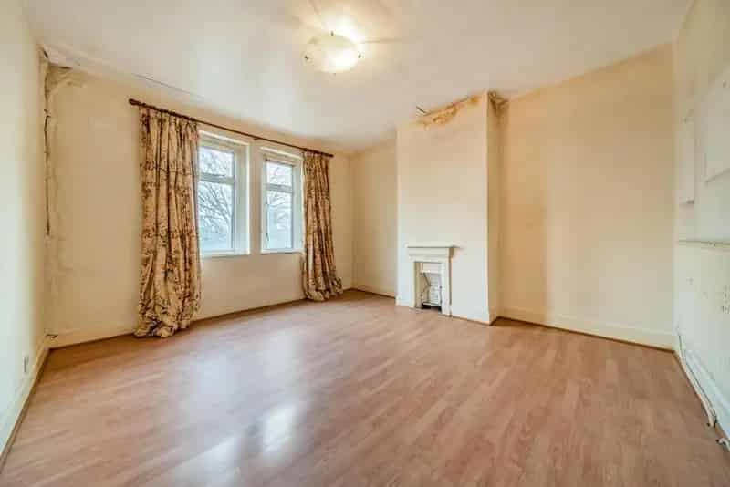 Three Bedroom House Raynes Park Wimbledon Extension Potential