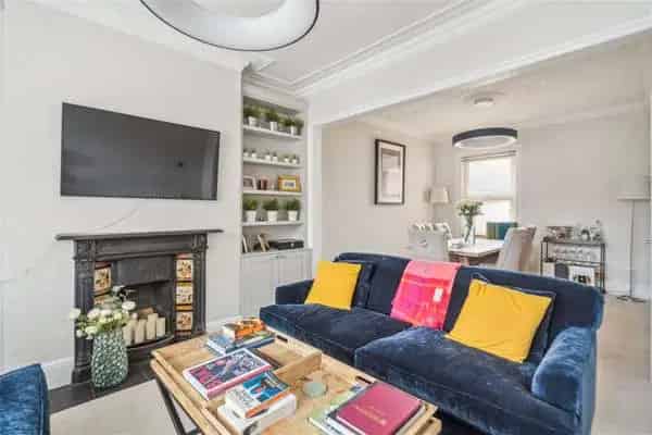 Henley-on-Thames Family Home with Modern Kitchen and Garden