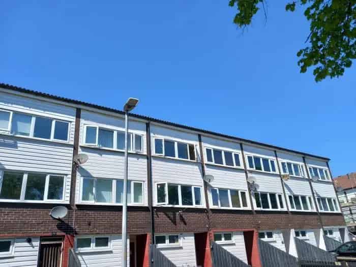 3 bed house in Halton Brook