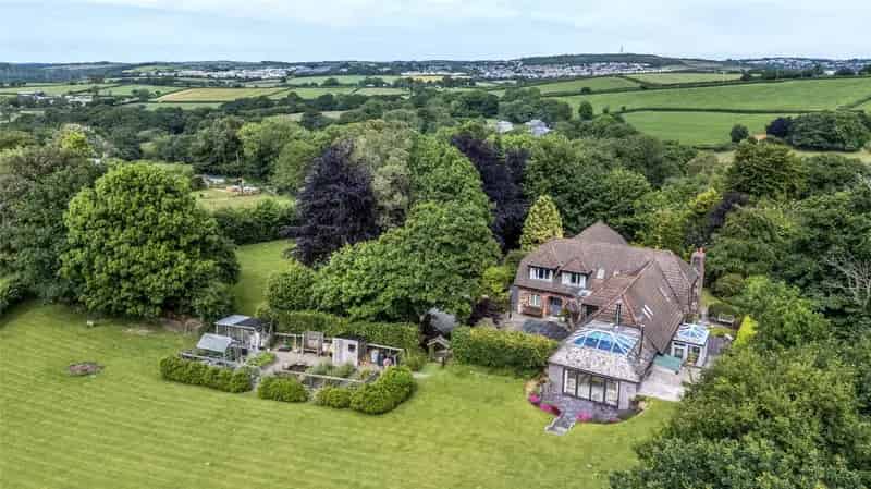 6 Bedroom Detached House for Sale Near Camel Valley
