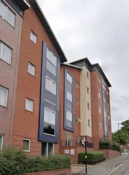 Cosy 2 Bed City Centre Flat