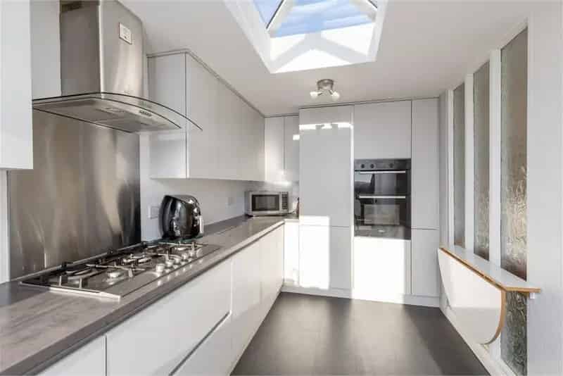3 Bed Detached Bungalow with 2 Reception Rooms and Loft Conversion