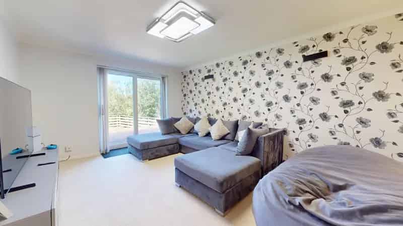 4 Bedroom Detached House to Rent Danescourt