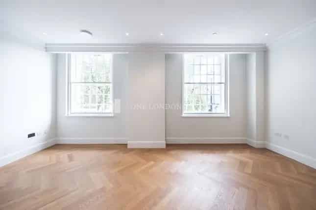 Flat for Sale in Millbank Westminster London