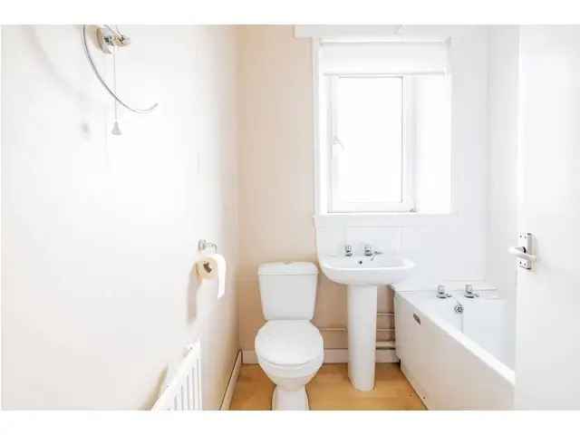 2 bedroom flat  for sale