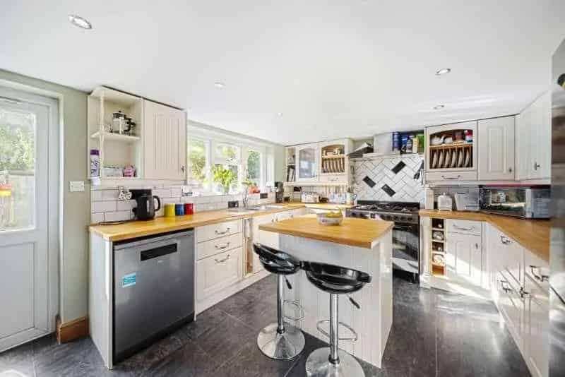 5 Bed Detached House For Sale By Online Auction