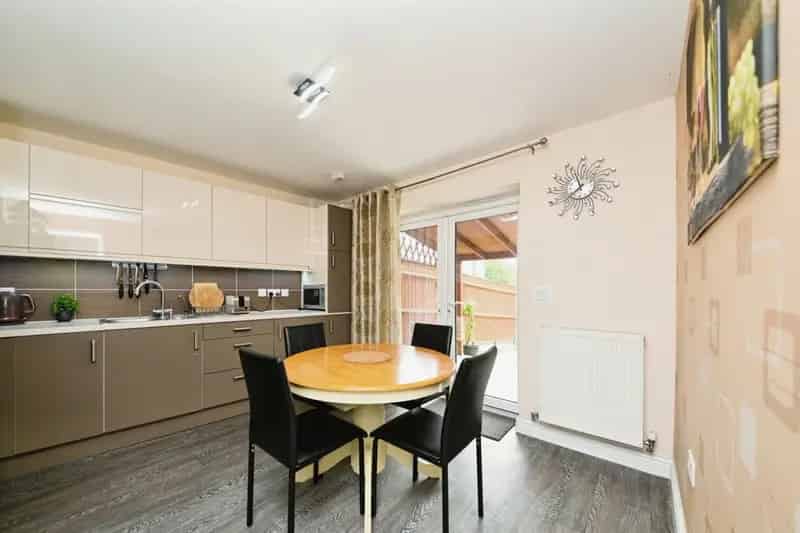 3 Bed Mid Terrace House Near Kings Lynn Town Centre