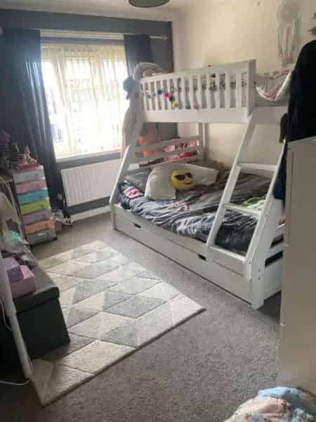2 Bed PCC Flat Leigh Park Garden Game Room Cabin New Carpets